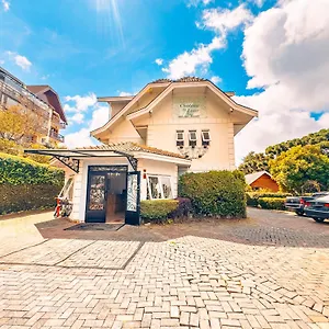 https://pousada-chateau-do-luar.camposdojordaohotels.net